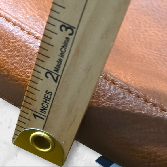 Universal Thread Tan Crossbody Bag Purse - Picture 7 of 7